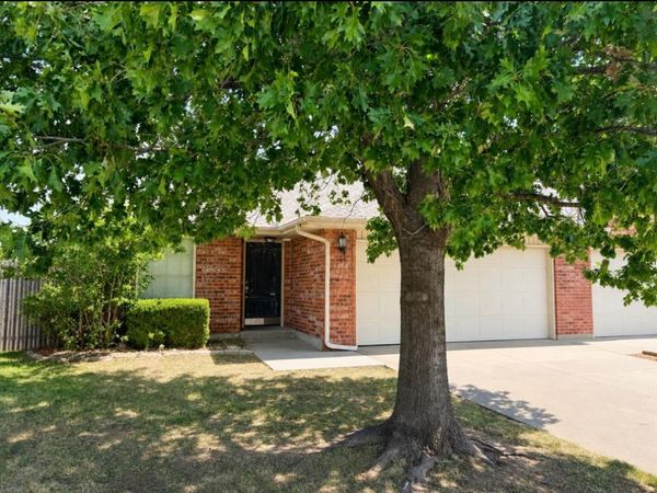 3614 Janus Circle, Yukon, OK 73099