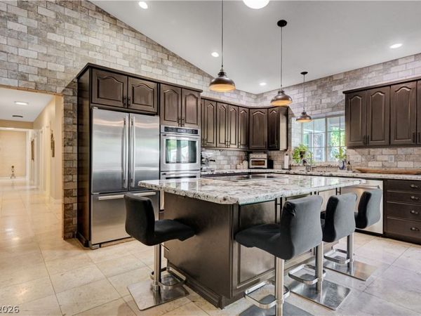 3746 Mahalo Circle, Logandale, NV 89021