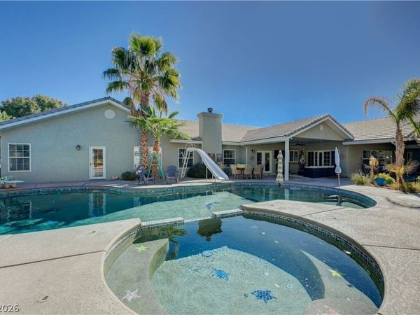 3746 Mahalo Circle, Logandale, NV 89021