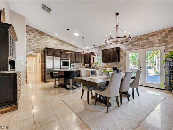 3746 Mahalo Circle, Logandale, NV 89021
