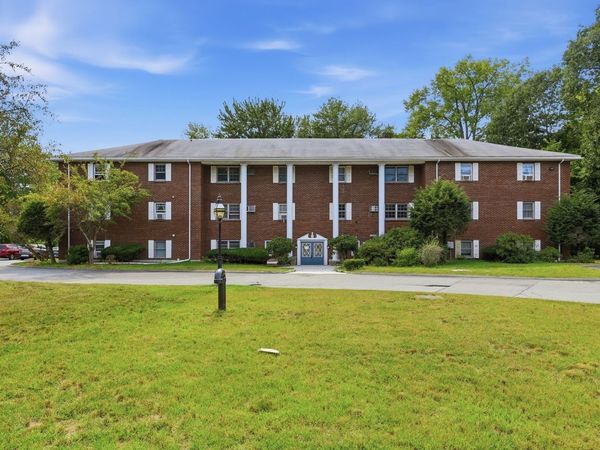 48 Great Rd, Unit 18, Acton, MA 01720