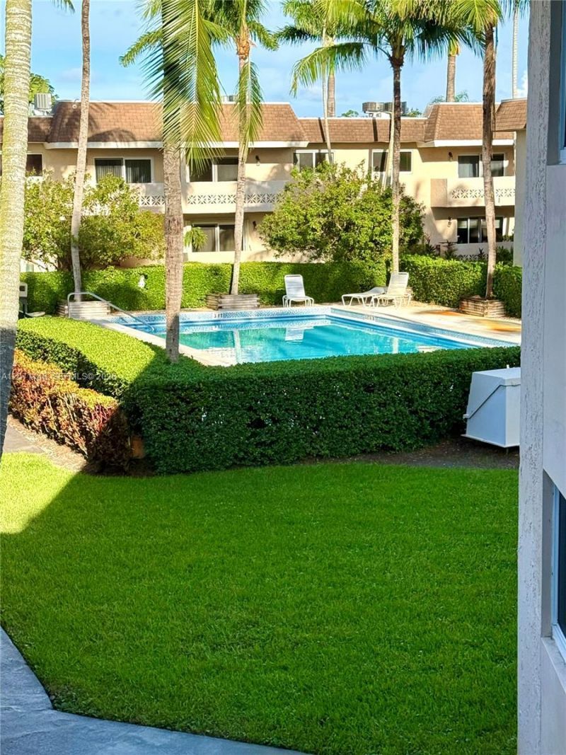 14500 SW 88th Ave, Unit 258, Palmetto Bay, FL 33176 Photo