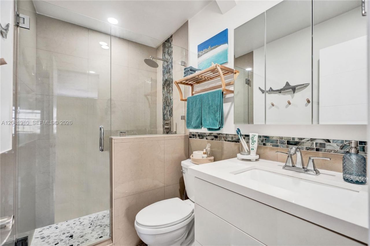 195 Sunrise Dr, Unit 7, Key Biscayne, FL 33149 Photo