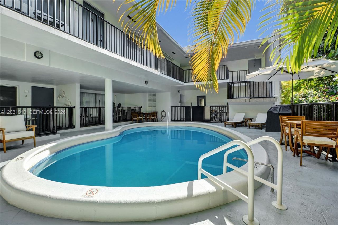 195 Sunrise Dr, Unit 7, Key Biscayne, FL 33149 Photo