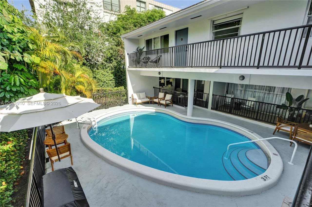 195 Sunrise Dr, Unit 7, Key Biscayne, FL 33149 Photo