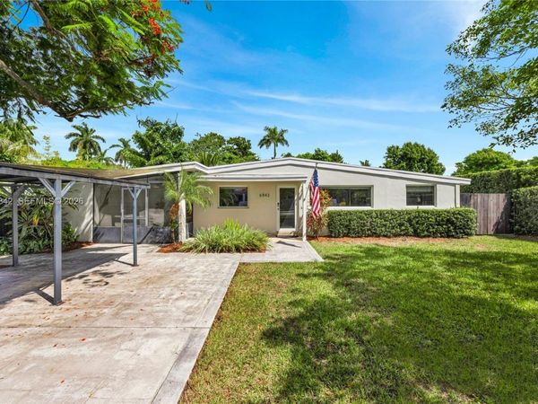 6843 SW 53rd St, Miami, FL 33155