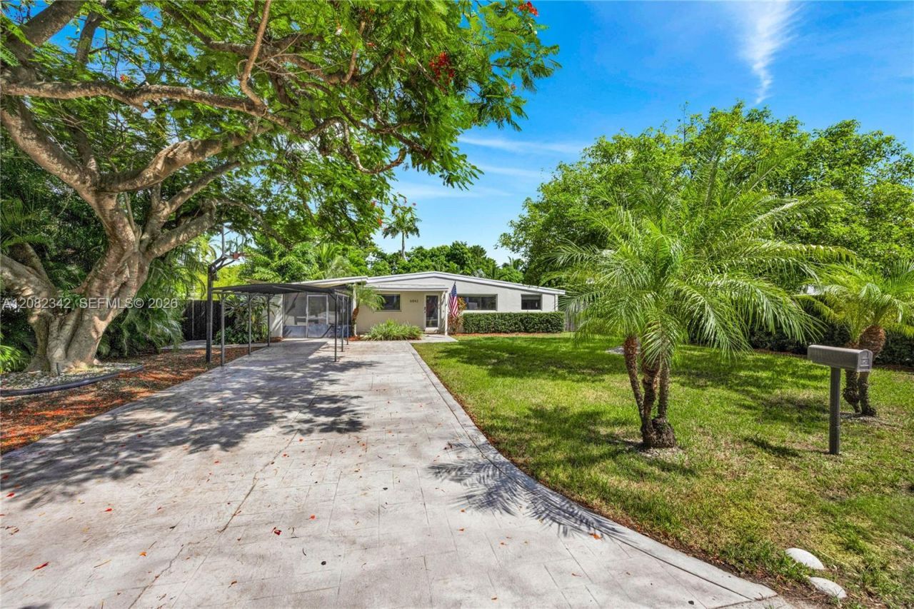 6843 SW 53rd St, Miami, FL 33155 Photo