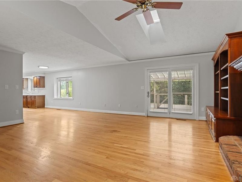 240 E Stonequarry Road, Vandalia, OH 45377 Photo 10
