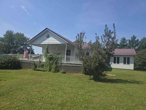 2696 E County Road 1200 Street, Plymouth, IL 62367