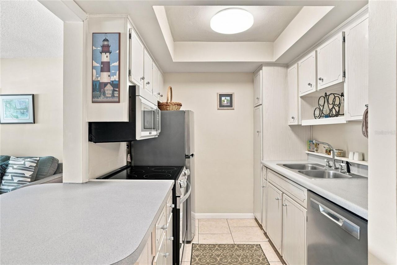 650 Pinellas Point Drive S, Unit 232, Saint Petersburg, FL 33705 Photo