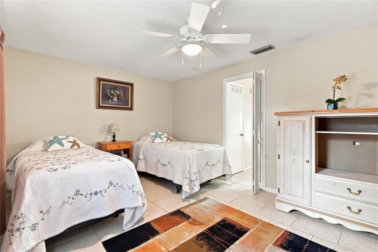 650 Pinellas Point Drive S, Unit 232, Saint Petersburg, FL 33705 Photo