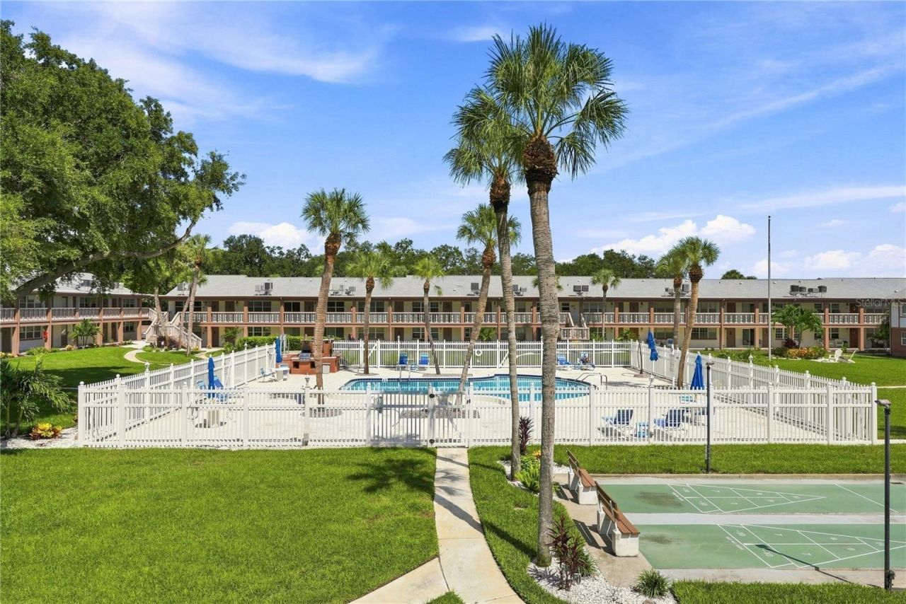 650 Pinellas Point Drive S, Unit 232, Saint Petersburg, FL 33705 Photo