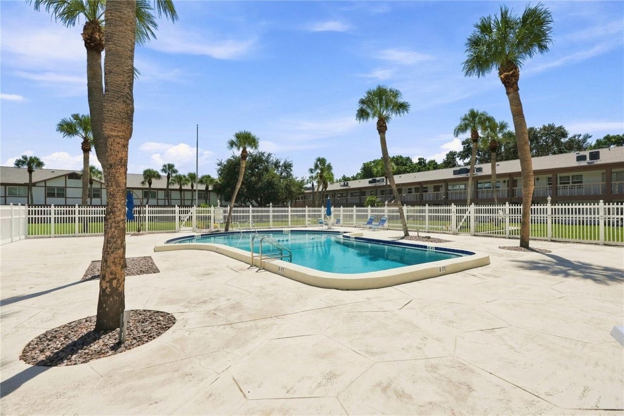 650 Pinellas Point Drive S, Unit 232, Saint Petersburg, FL 33705 Photo