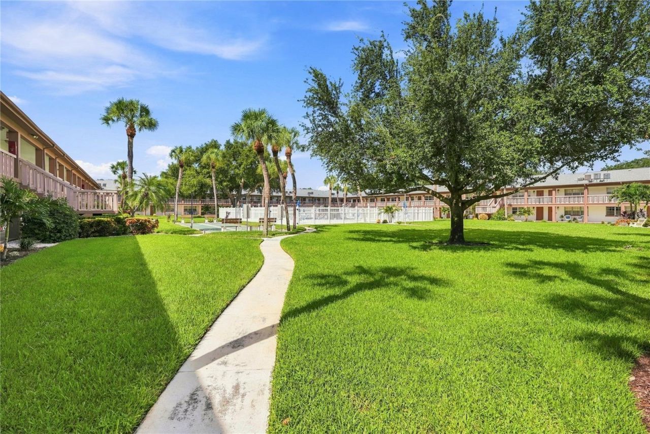 650 Pinellas Point Drive S, Unit 232, Saint Petersburg, FL 33705 Photo