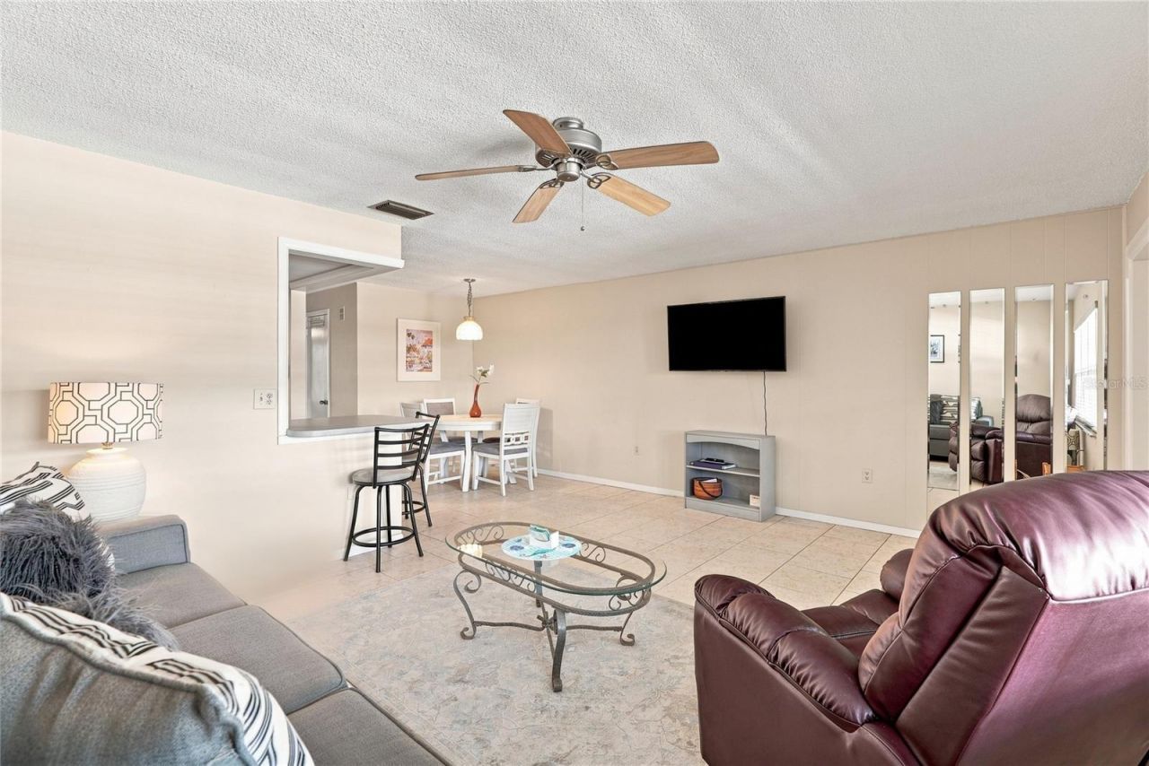 650 Pinellas Point Drive S, Unit 232, Saint Petersburg, FL 33705 Photo