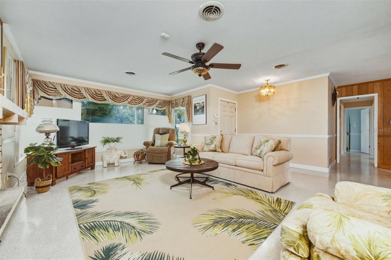 133 Holly Avenue, Sarasota, FL 34243 Photo
