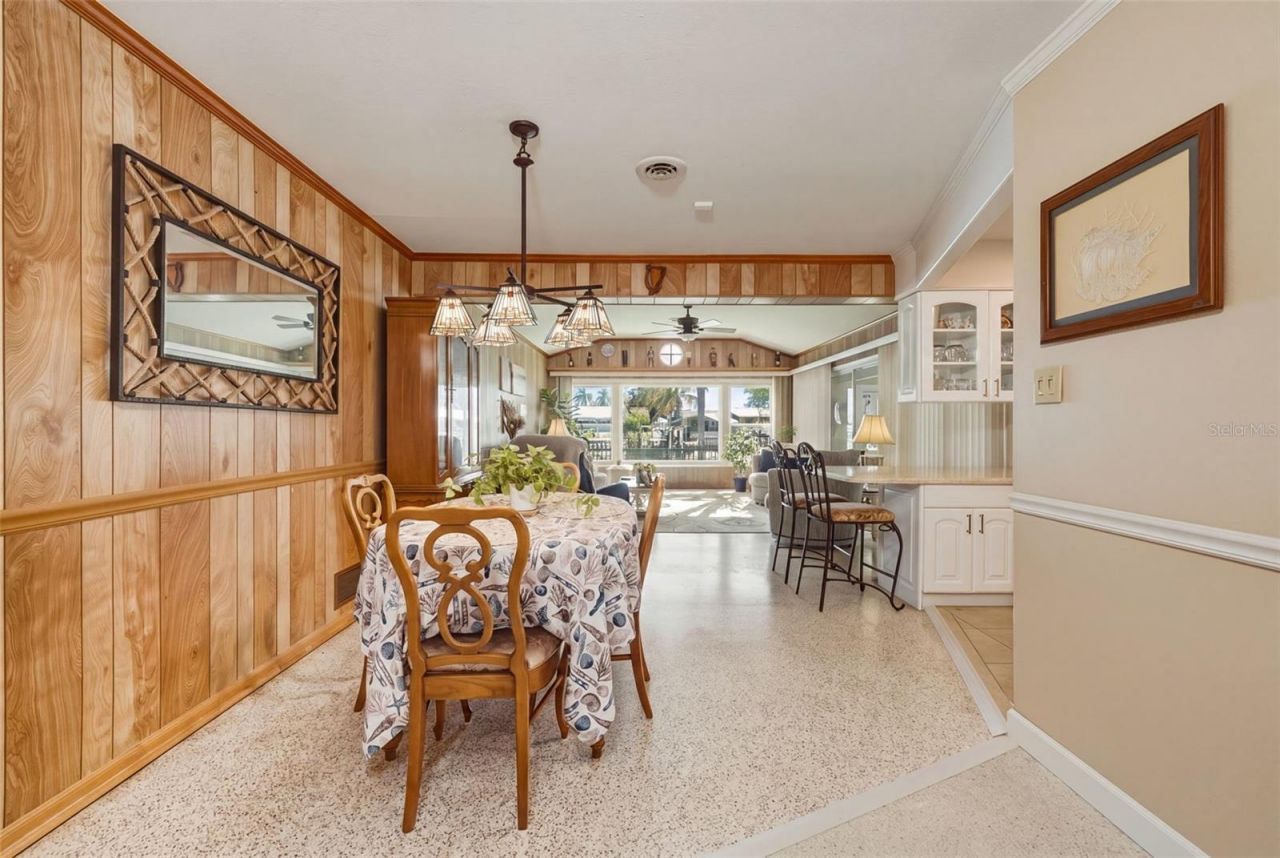 133 Holly Avenue, Sarasota, FL 34243 Photo