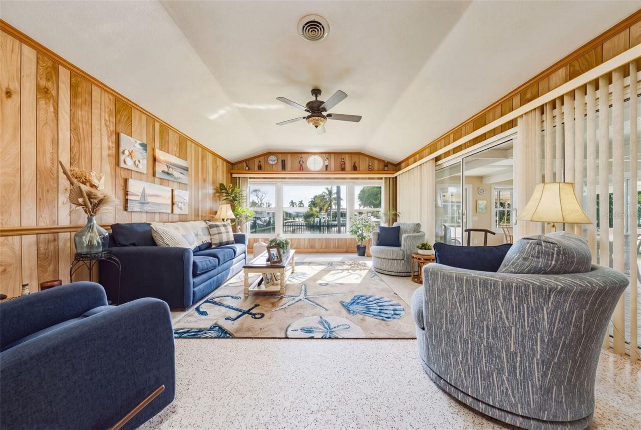 133 Holly Avenue, Sarasota, FL 34243 Photo