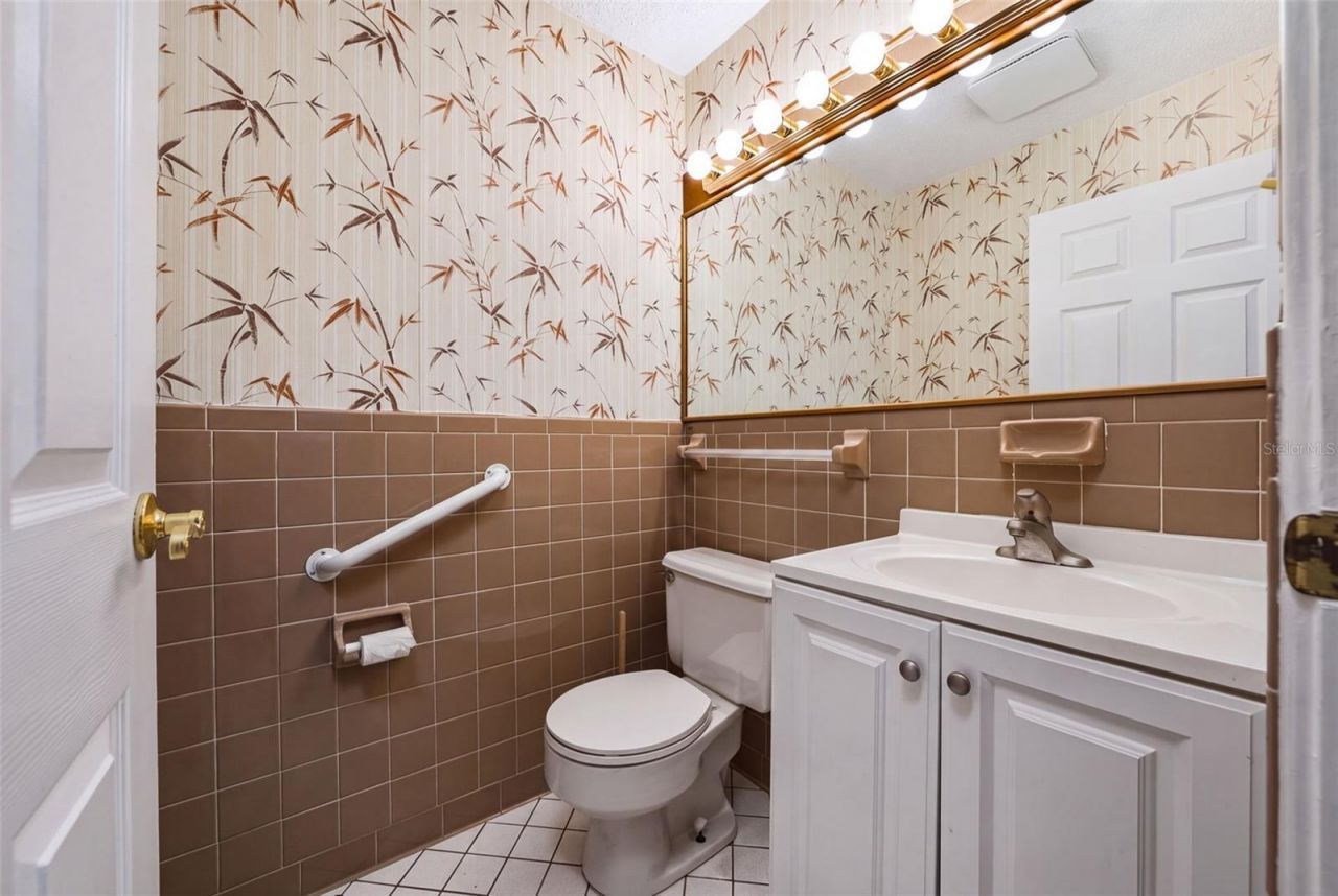 133 Holly Avenue, Sarasota, FL 34243 Photo