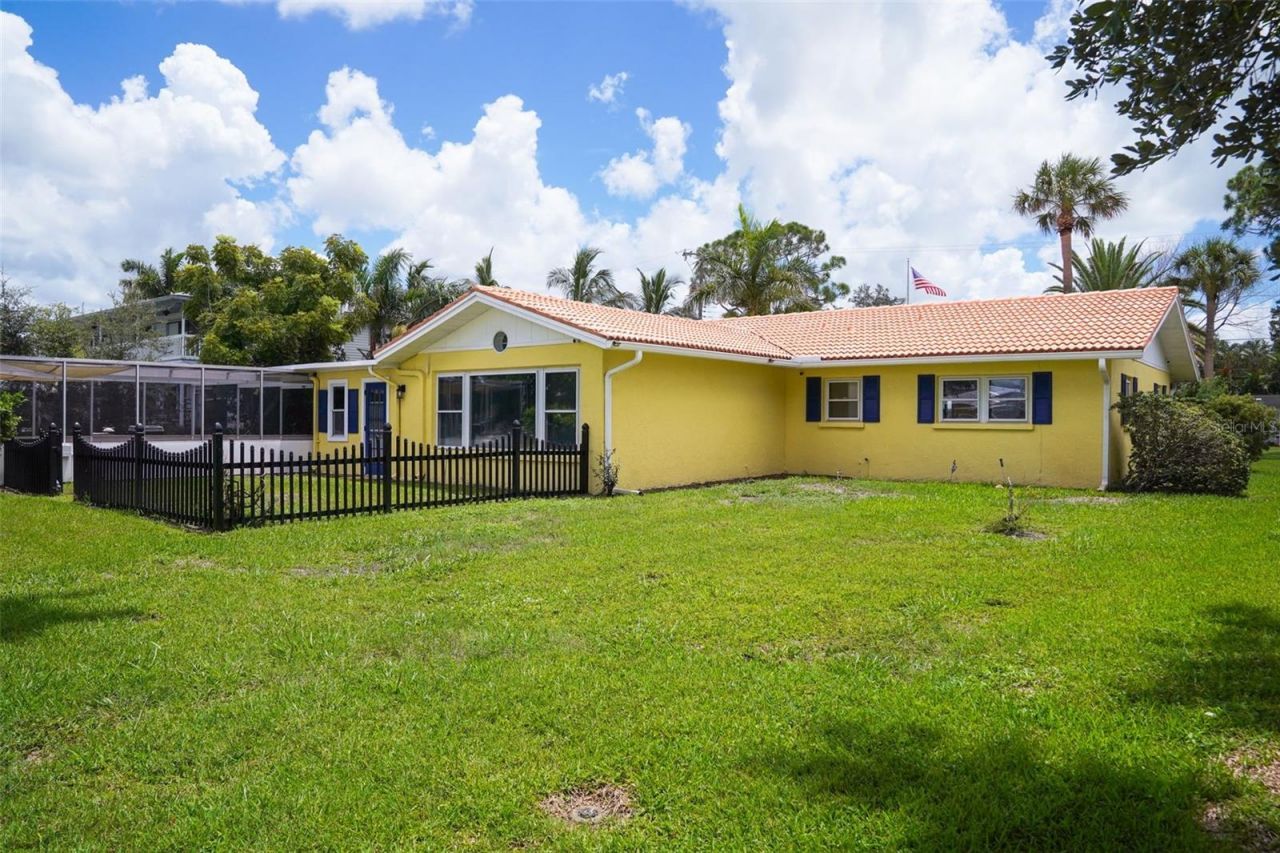 133 Holly Avenue, Sarasota, FL 34243 Photo