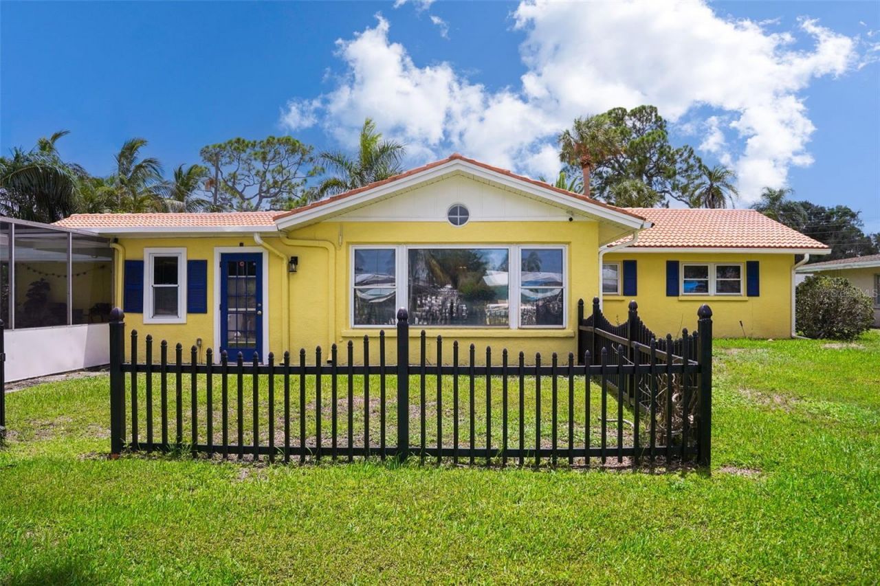 133 Holly Avenue, Sarasota, FL 34243 Photo