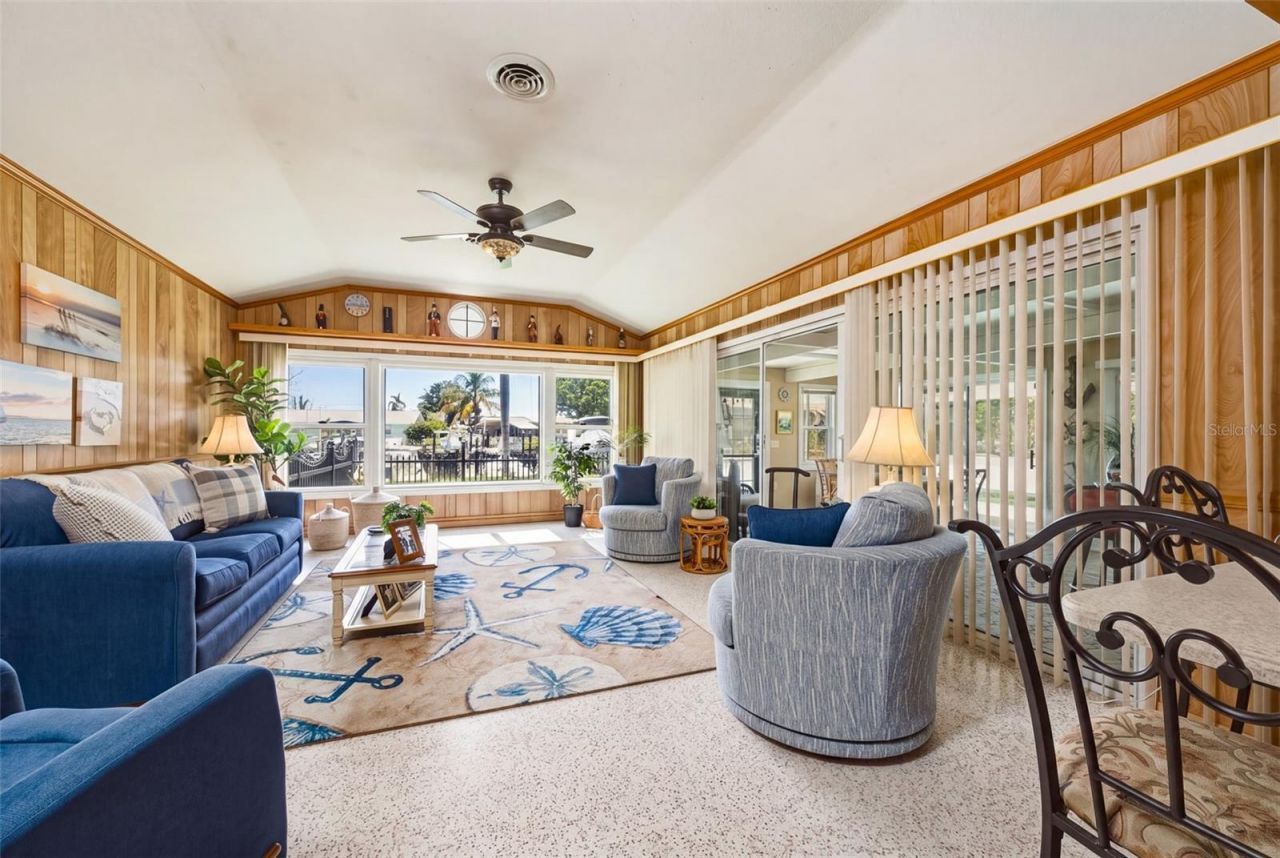133 Holly Avenue, Sarasota, FL 34243 Photo