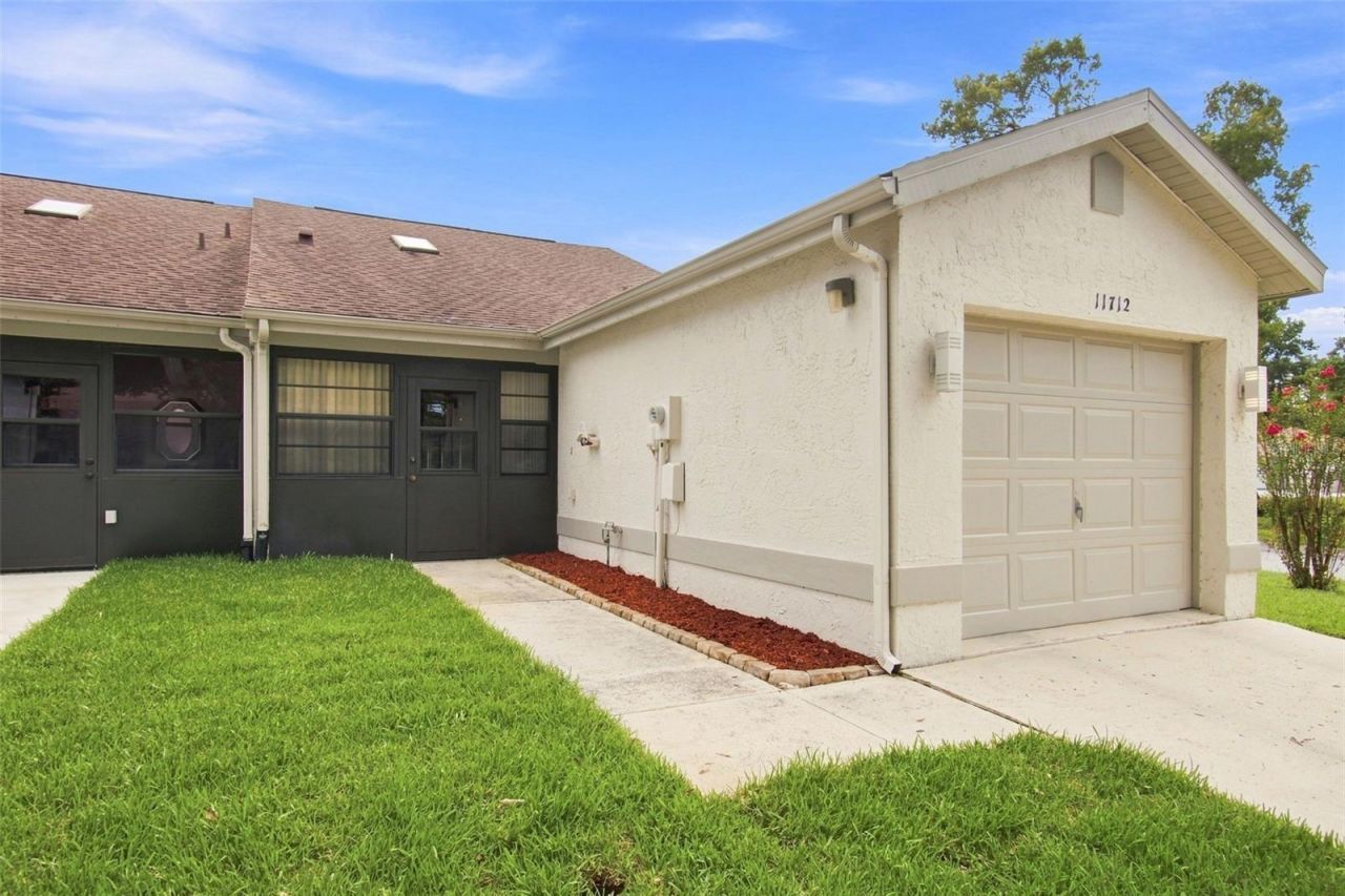 11712 Spring Tree Lane, Port Richey, FL 34668 Photo