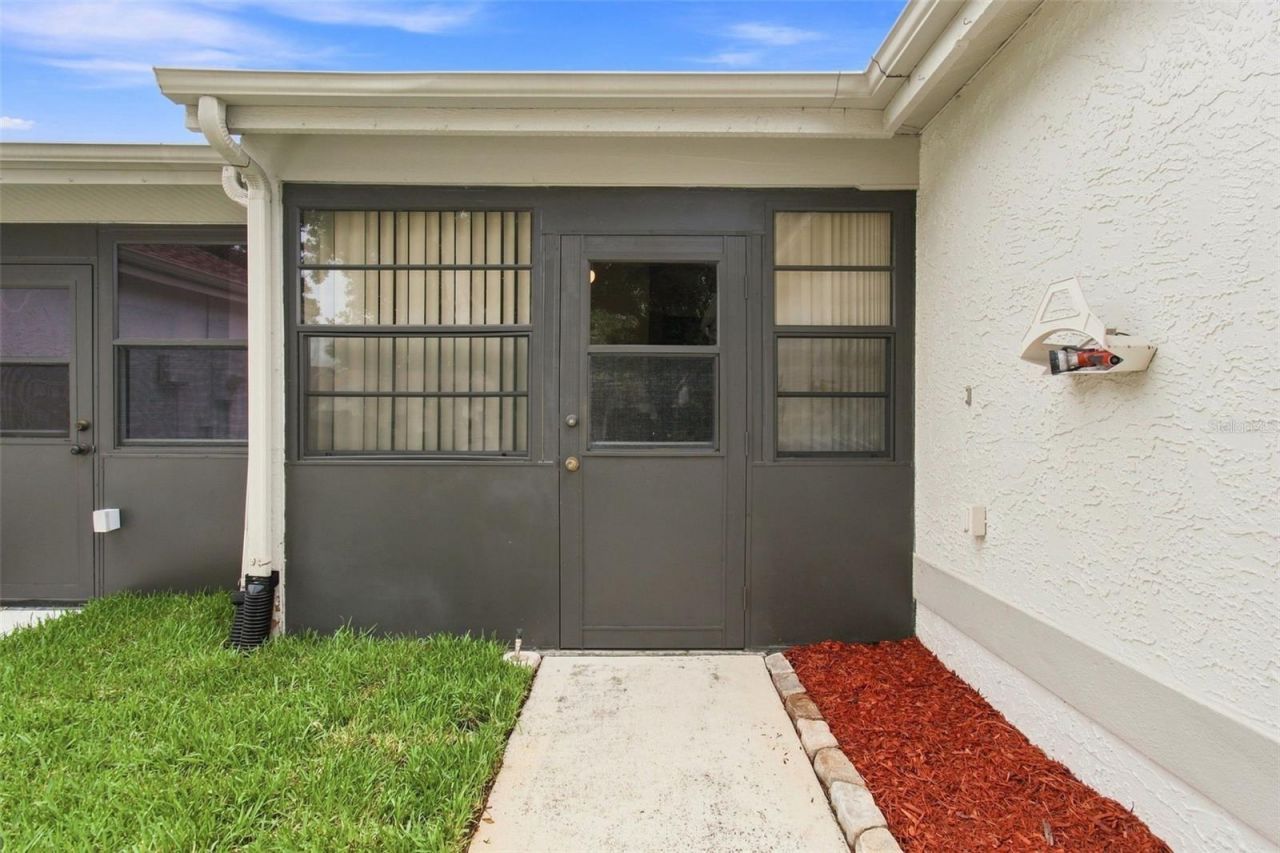 11712 Spring Tree Lane, Port Richey, FL 34668 Photo