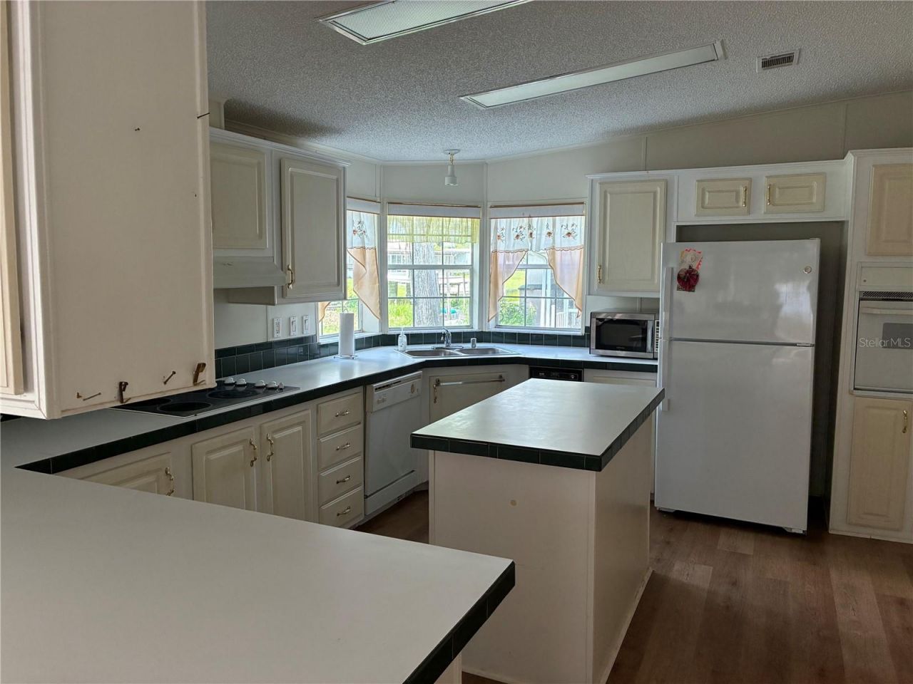 457 NW 5th Road , Lake Panasoffkee, FL 33538 Photo