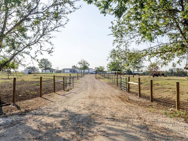 2015 TX-21 , Paige, TX 78659