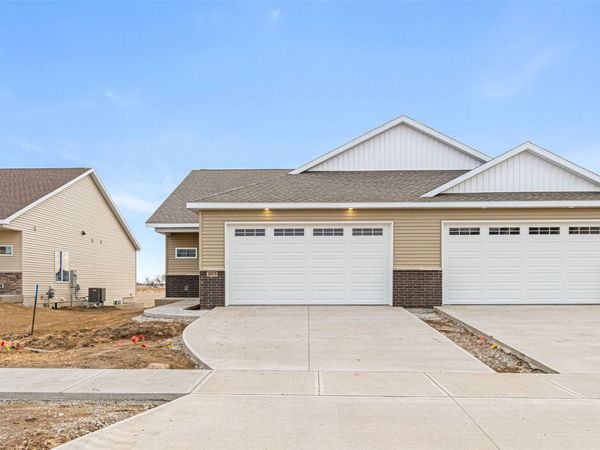 2015 Suttner Avenue , North Liberty, IA 52317