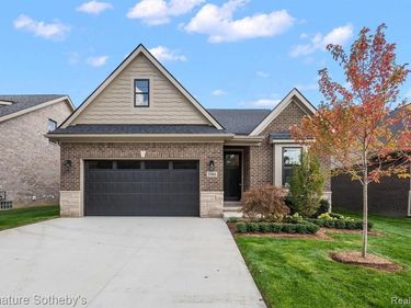 5968 Willow Grove Drive , Troy, Mi 48085