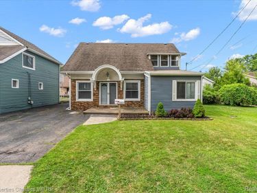 22482 Beach Street, St Clair Shores, Mi 48081