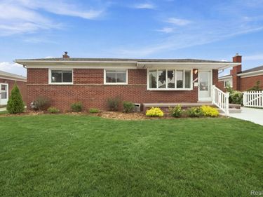 2732 Webster Street, Trenton, Mi 48183
