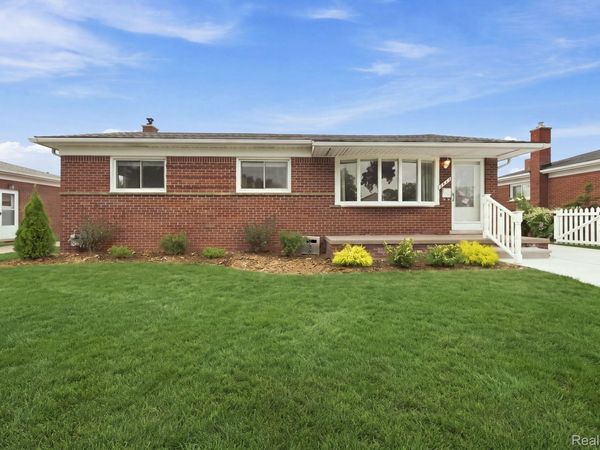 2732 Webster Street, Trenton, Mi 48183