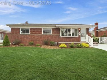 2732 Webster Street, Trenton, Mi 48183