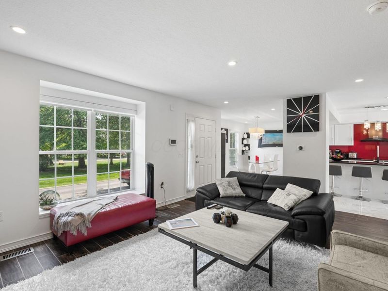 3727 Rubythroat Drive, Unit 19, Columbus, OH 43230 Photo 6