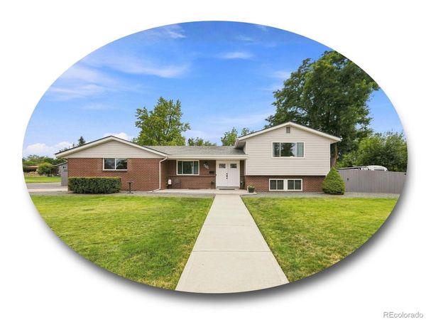 690 E Davies Avenue, Centennial, CO 80122