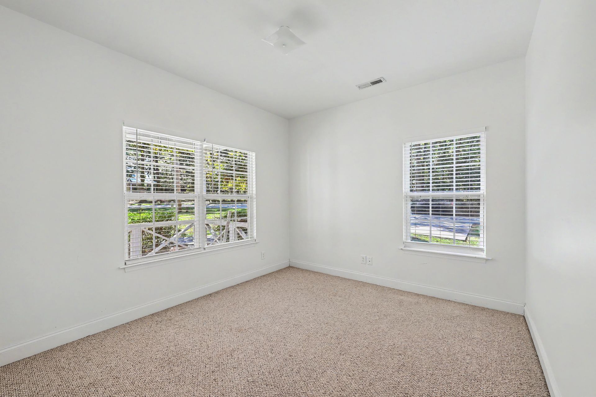 1761 Kenwood Road Photo 24