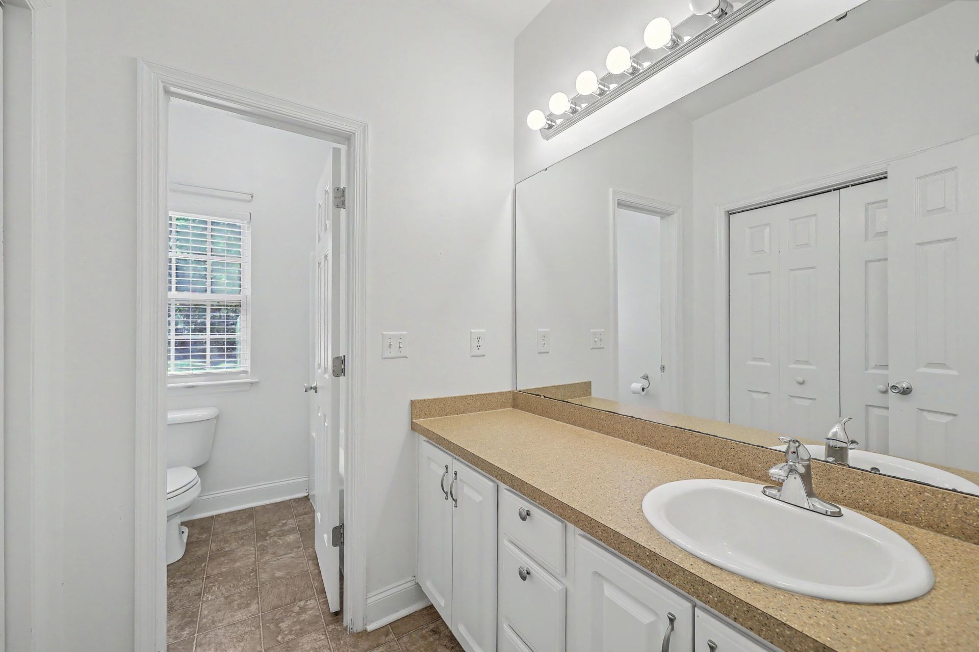 1761 Kenwood Road Photo 25