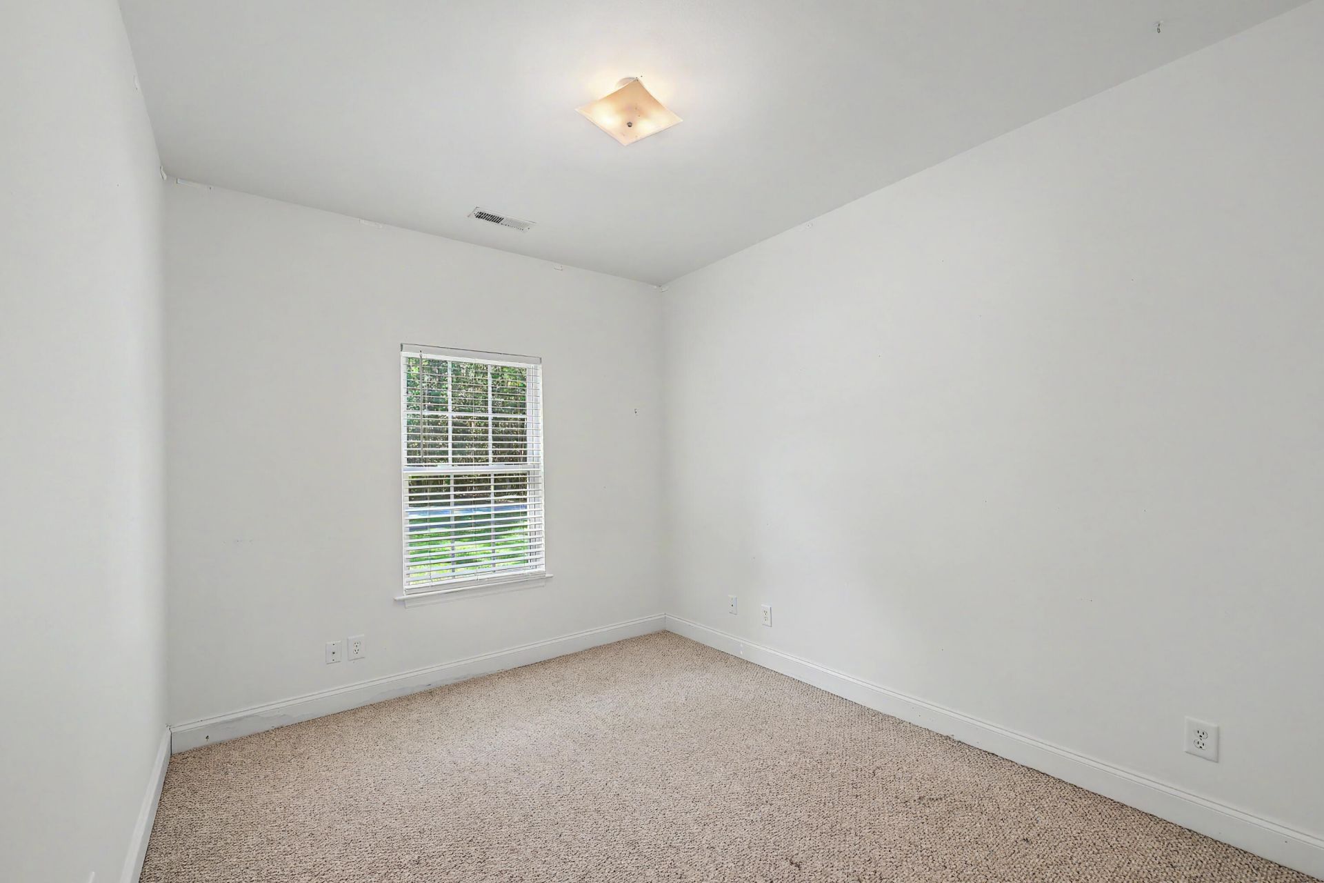 1761 Kenwood Road Photo 27
