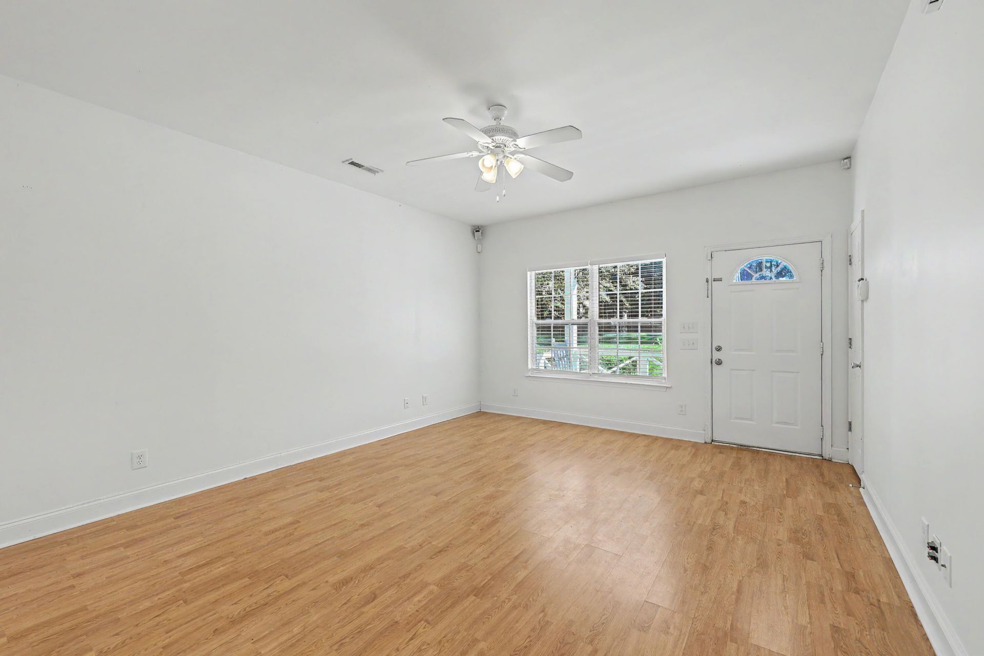 1761 Kenwood Road Photo 8