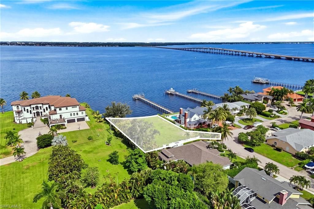 8441 Casa Del Rio Ln, Fort Myers, FL 33919 Photo