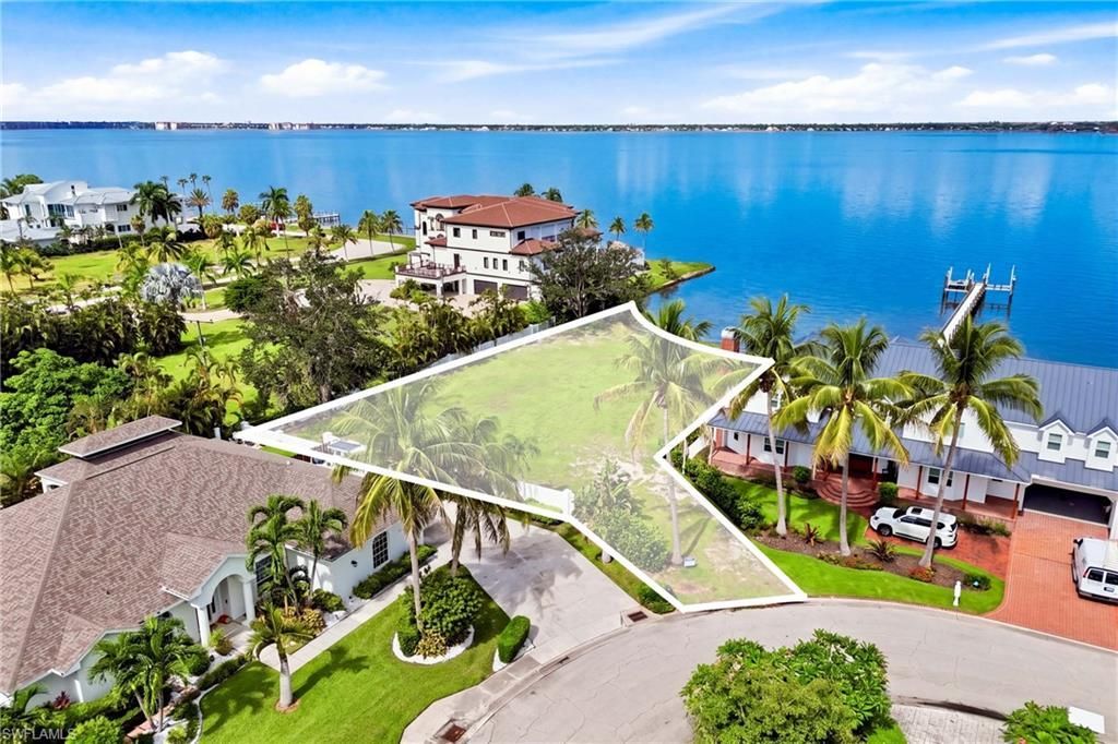 8441 Casa Del Rio Ln, Fort Myers, FL 33919 Photo