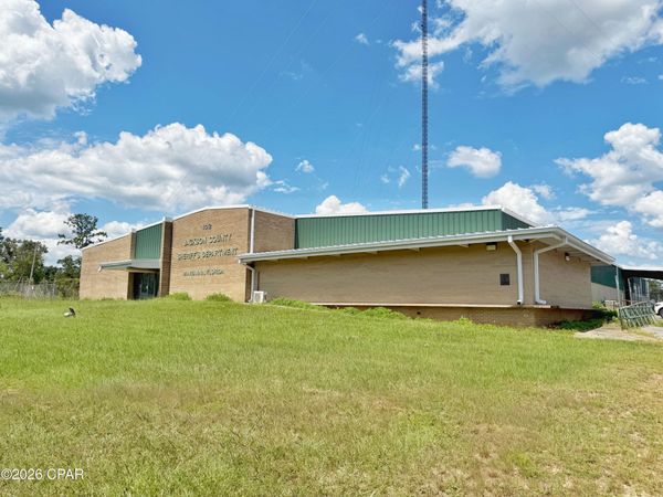 4012 W Lafayette Street, Marianna, FL 32446
