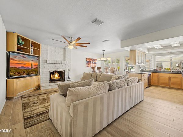 5002 E LE MARCHE Avenue, Scottsdale, AZ 85254