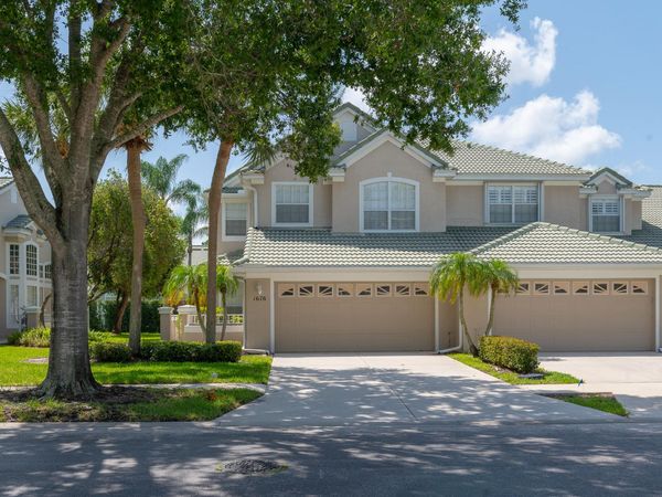 1676 SW Harbour Isles Circle, Unit 97, Port St. Lucie, FL 34986