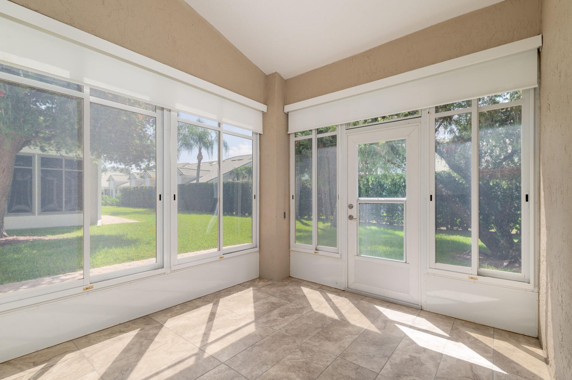 1676 SW Harbour Isles Circle, Unit 97, Port Saint Lucie, FL 34986 Photo