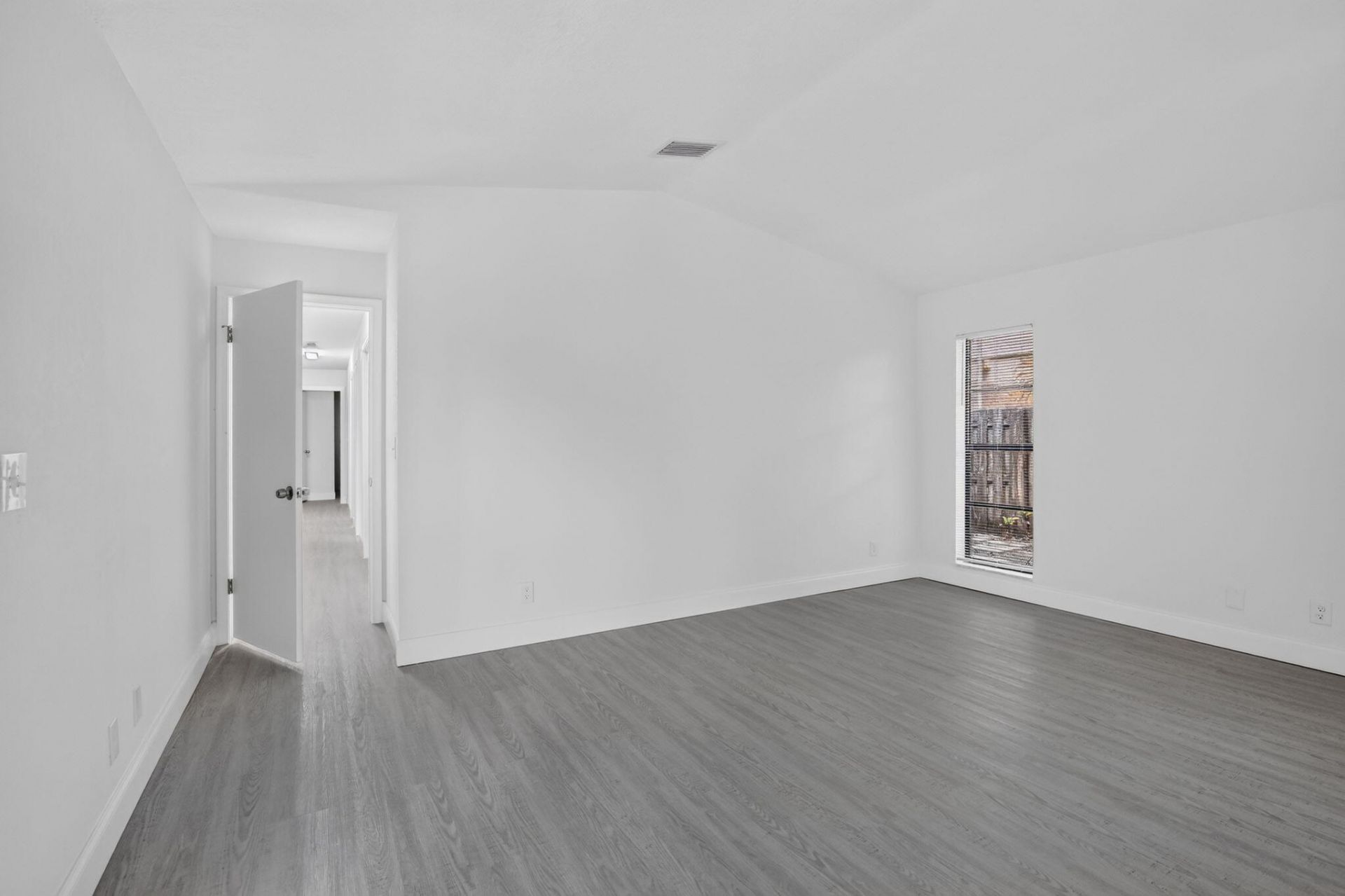 9820 NW 15th Street, Plantation, FL 33322 Photo