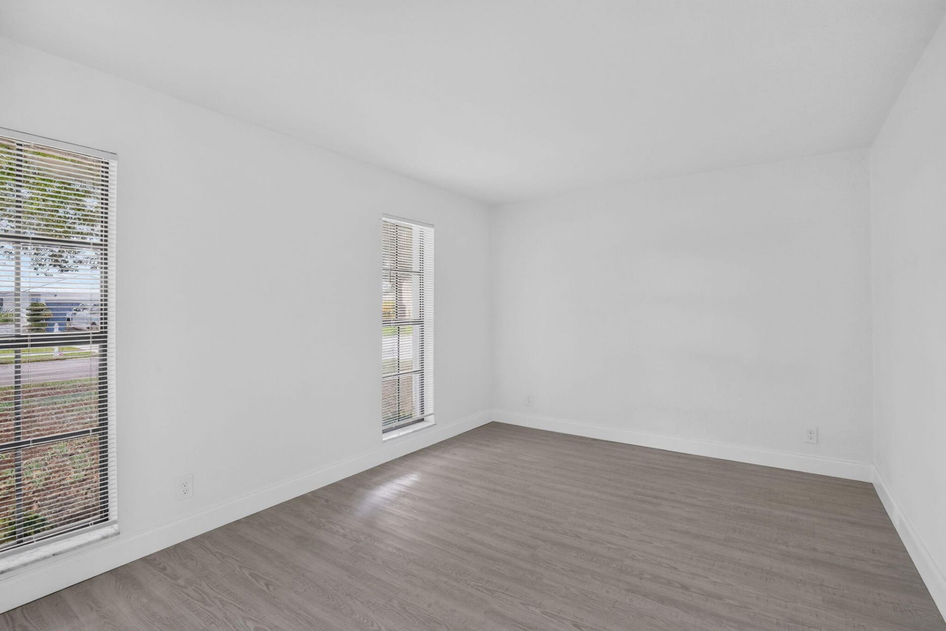 9820 NW 15th Street, Plantation, FL 33322 Photo
